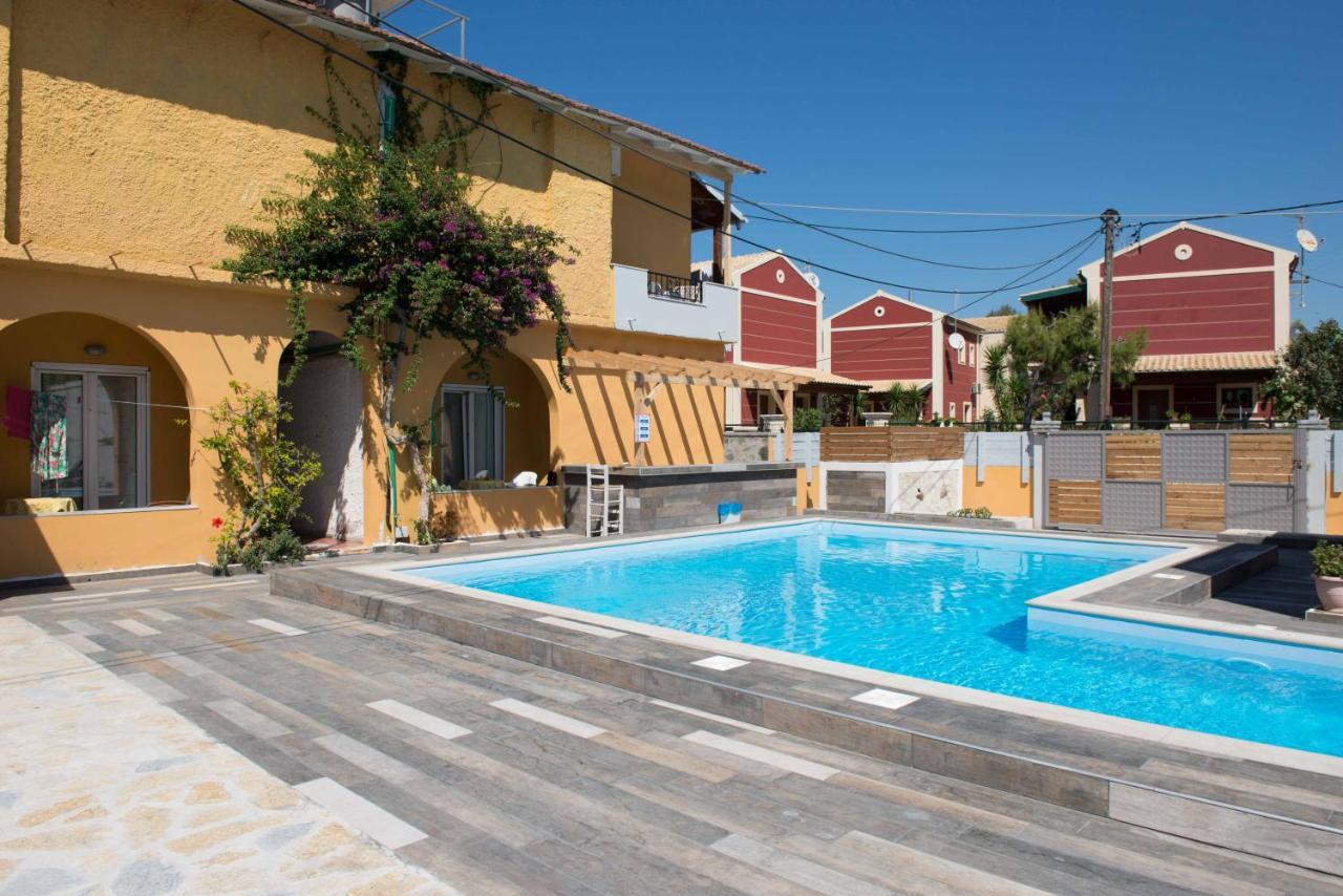 Kormoranos Beach Acharavi  Exterior foto